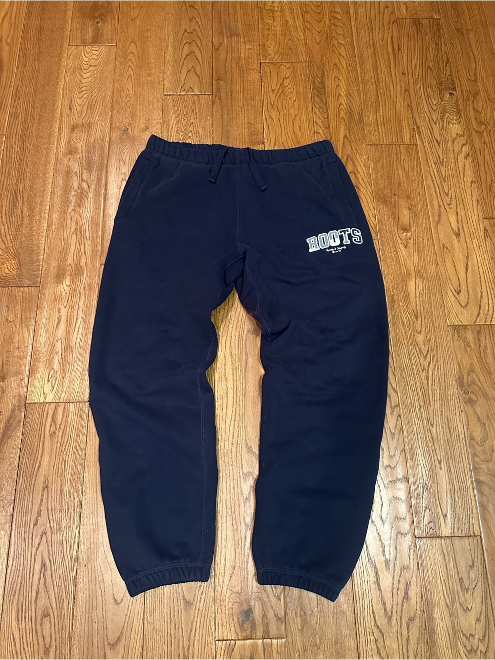Roots navy blue embroiderd sweatpants
